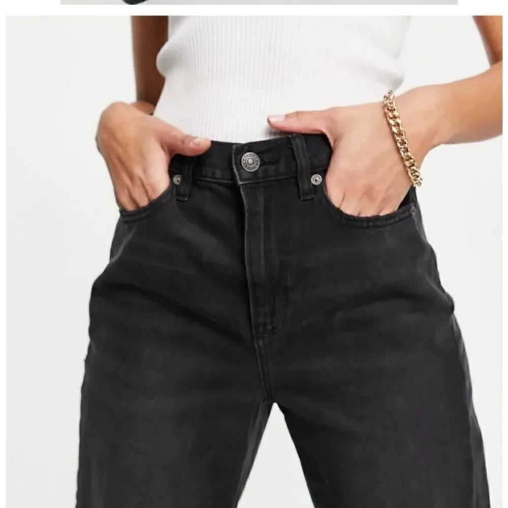 American Eagle Outfitters Distressed Mom Straight Jeans Wash Black Size 0